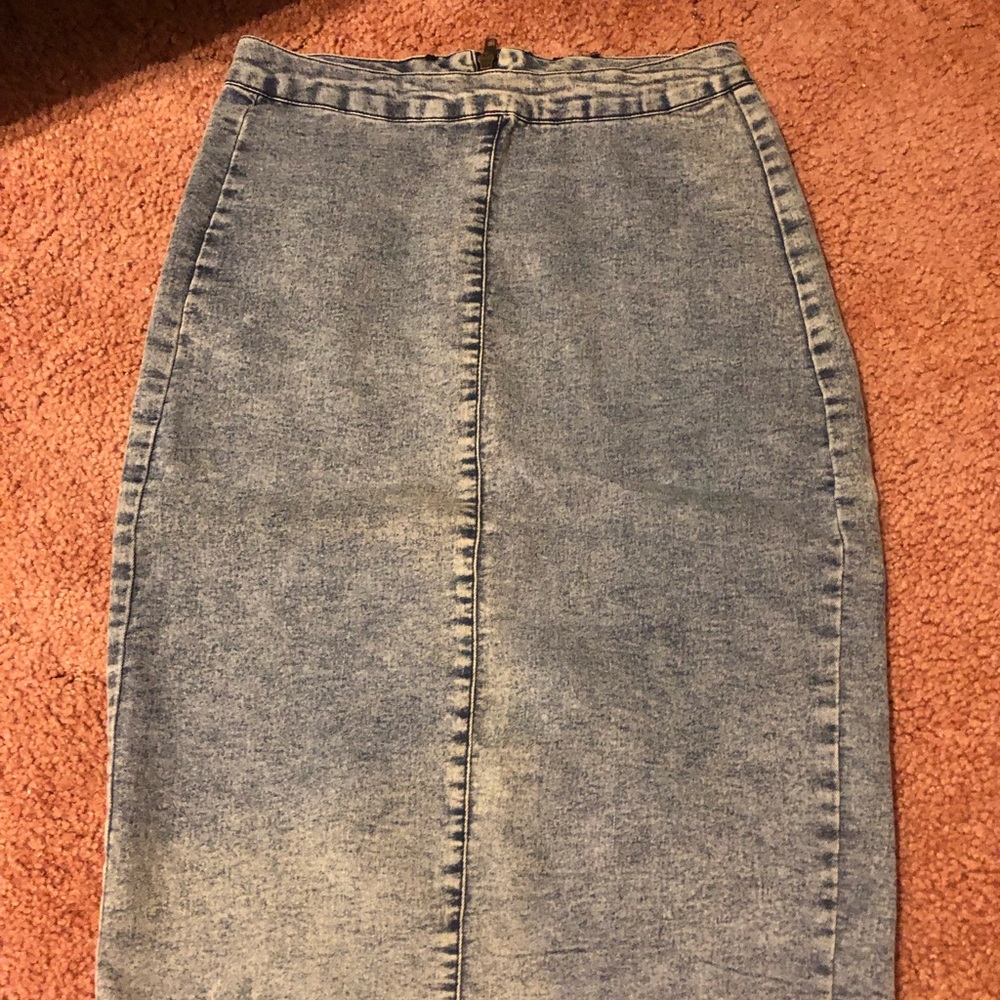 Denim pencil skirt